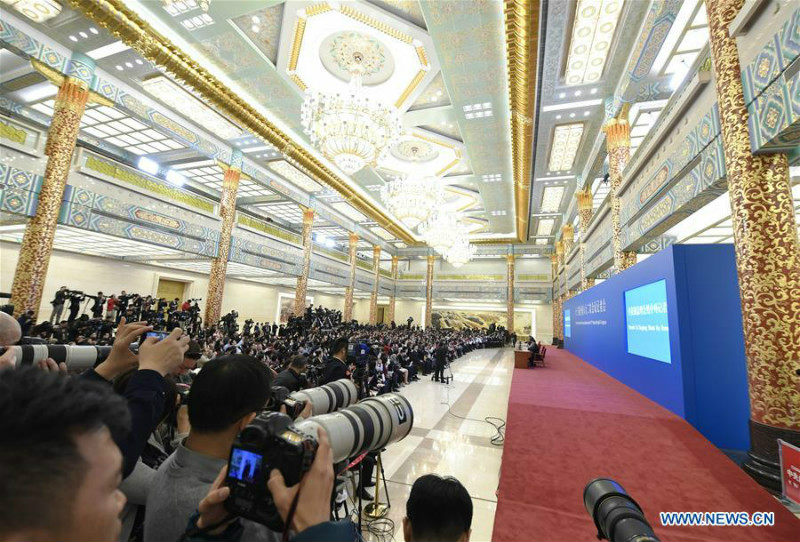 Le Premier ministre chinois rencontre la presse