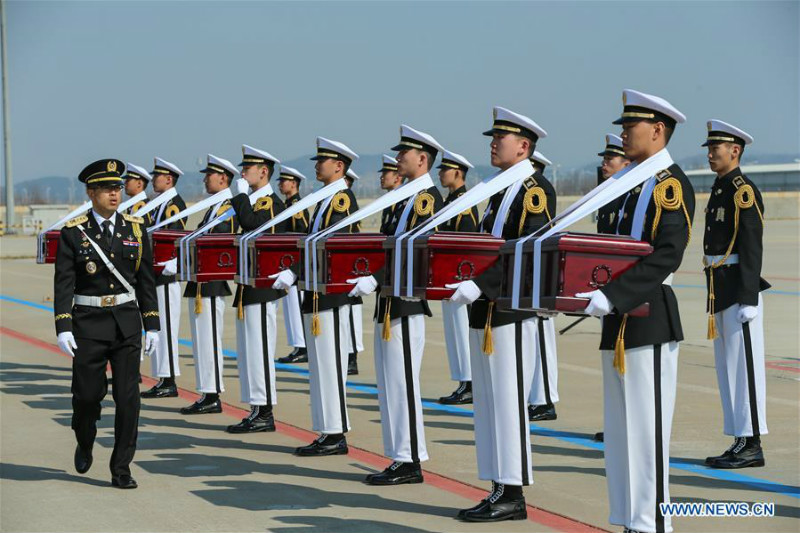 La Corée du Sud remet à la Chine les restes de dix soldats chinois tués pendant la guerre de Corée