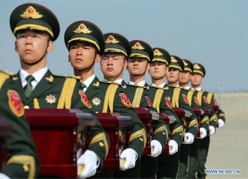 La Corée du Sud remet à la Chine les restes de dix soldats chinois tués pendant la guerre de Corée