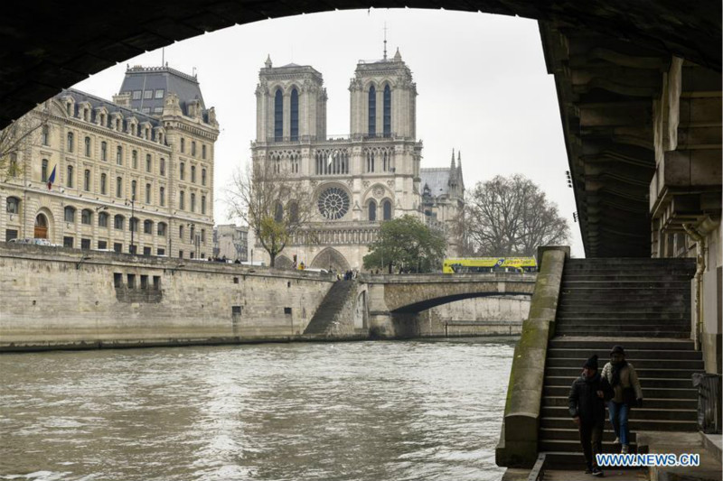 Les photos d'archives de la cathédrale Notre-Dame