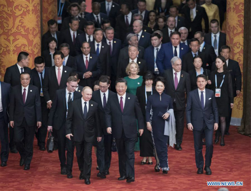 Xi Jinping organise un banquet pour les invités au Forum de 