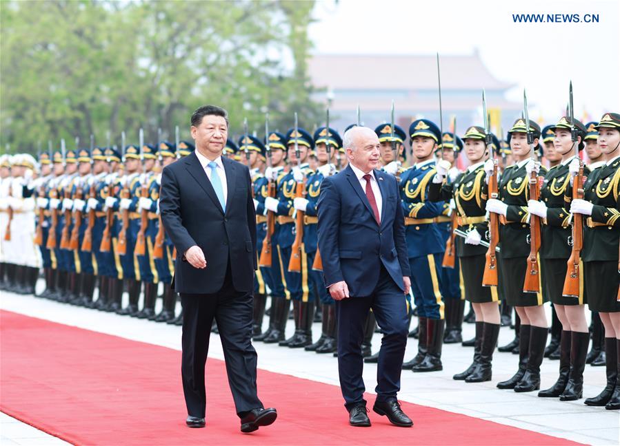 Xi Jinping s'entretient avec le président de la Confédération suisse