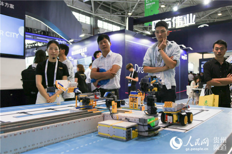 Guizhou : à la découverte de l'Exposition internationale de l'industrie des mégadonnées de Chine