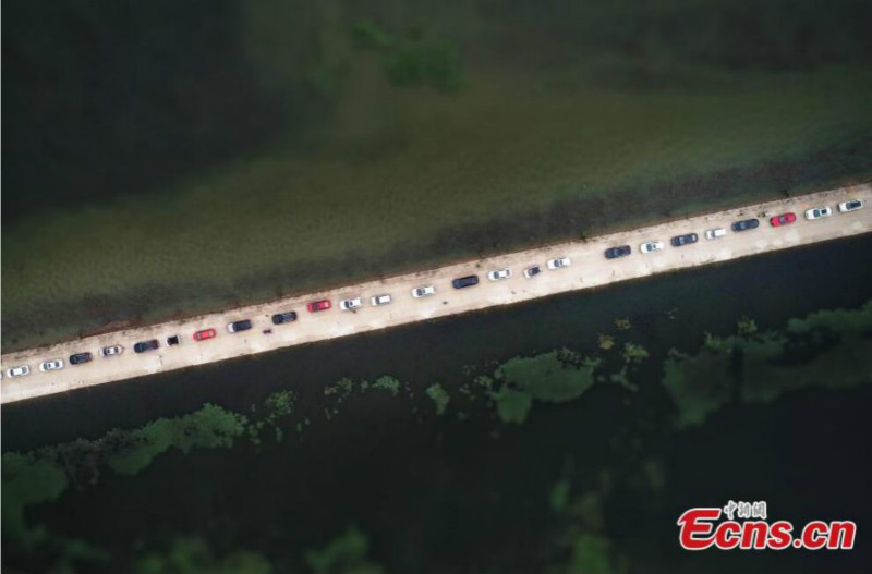 Jiangxi : une promenade le long d'une autoroute ? aquatique ? sur le lac Poyang