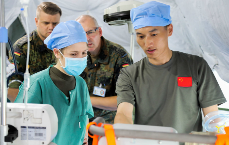 Exercice conjoint d'assistance médicale entre les armées chinoise et allemande