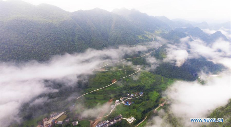 Chine: beau paysage d'un bourg à Chongqing