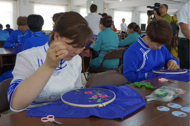 Construire ensemble un nouvel avenir en Mongolie intérieure grace à la broderie