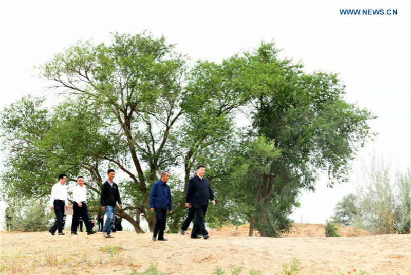 Xi Jinping inspecte un village et une zone de reboisement dans le nord-ouest de la Chine