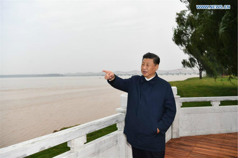 Xi Jinping inspecte une entreprise de fabrication et l'état de protection écologique du fleuve Jaune