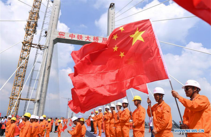 La Chine achève la construction du pont maritime le plus long du monde