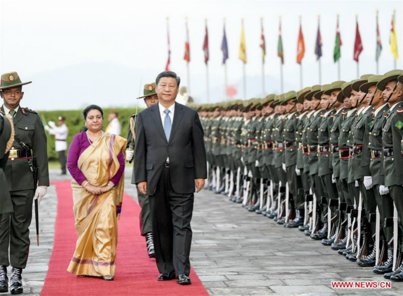 Le président chinois Xi Jinping arrive au Népal pour une visite d'Etat