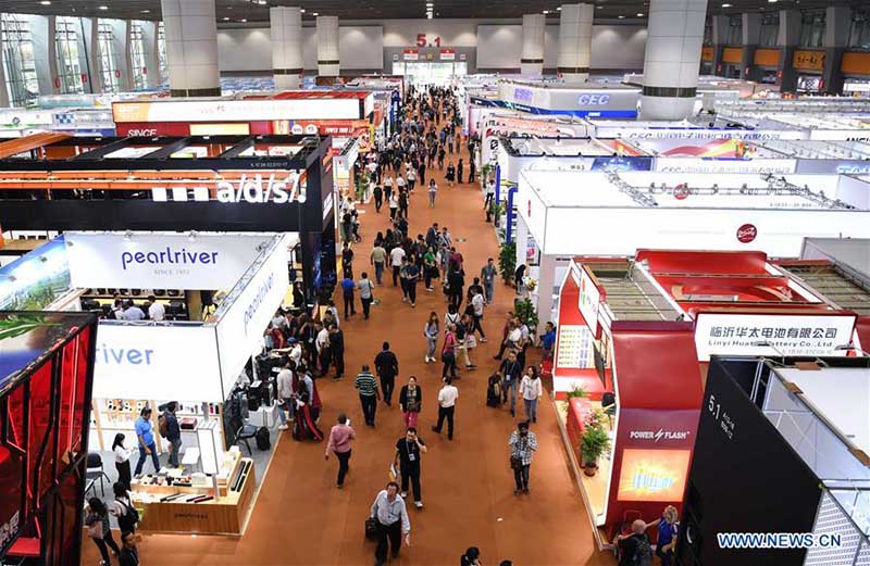 Ouverture de la 126e Foire de Canton dans le sud de la Chine