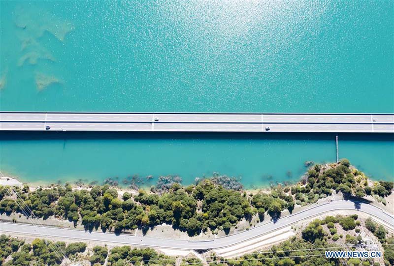 Tibet : le pont de Duobu sur la route Lhassa-Nyingchi