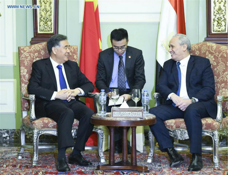 Visite du plus haut conseiller politique chinois en Egypte pour renforcer la coopération et les relations bilatérales