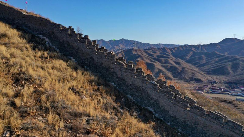 Hebei : la Grande Muraille au début de l'hiver