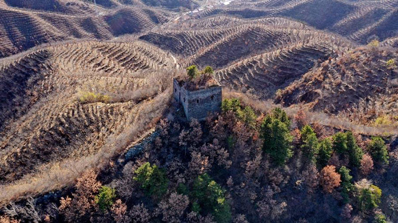 Hebei : la Grande Muraille au début de l'hiver