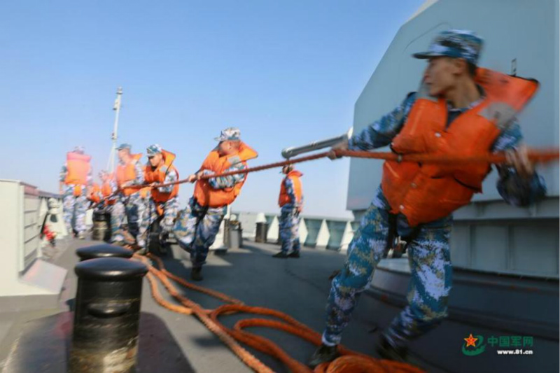 La marine de l'APL procède à un exercice en mer de Chine orientale