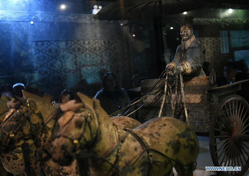 Le char et les chevaux en bronze n° 1 exposés au Musée du site du Mausolée de l'Empereur Qinshihuang