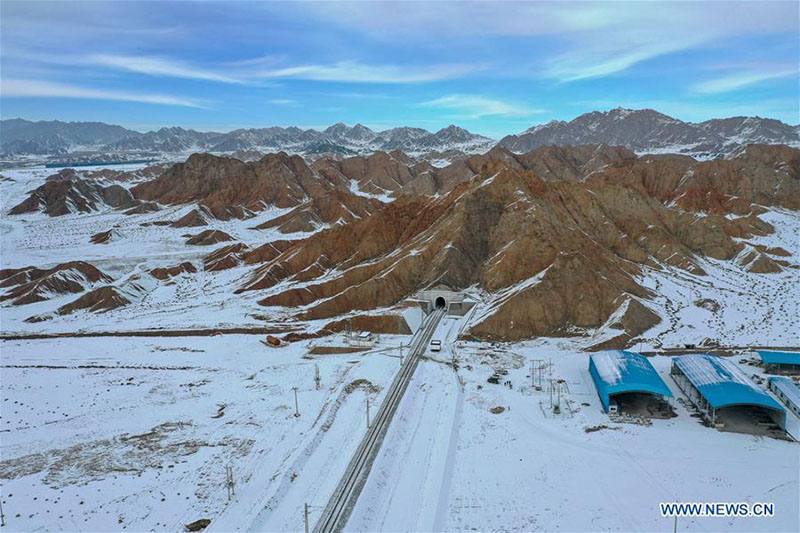 Mise en service de la gare de chemin de fer de Dunhuang