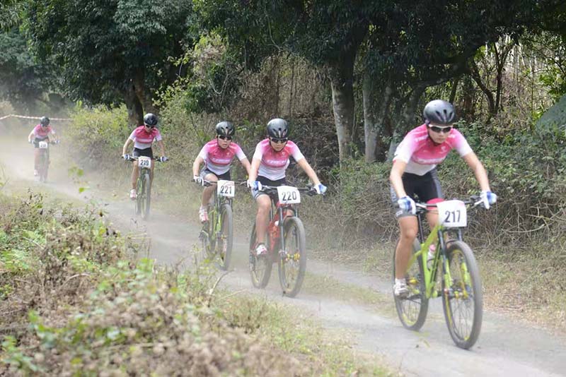 Le Festival du vélo dans le Géoparc de Haikou