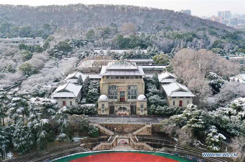 Wuhan recouverte d'un manteau de neige hivernale