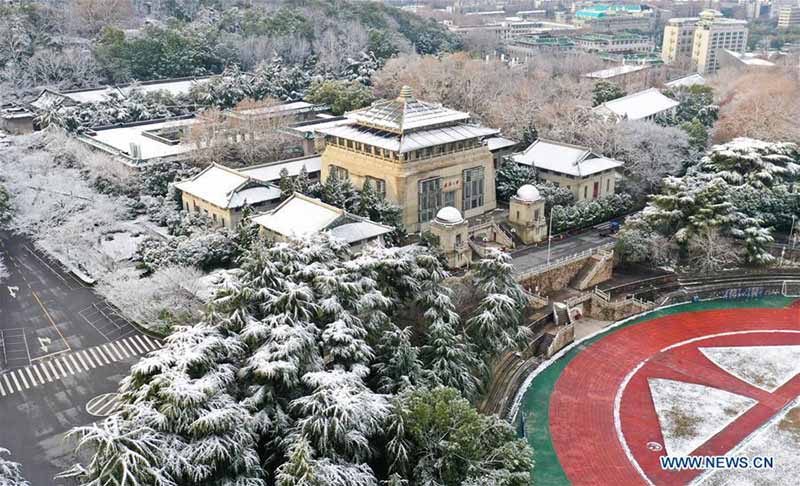 Wuhan recouverte d'un manteau de neige hivernale