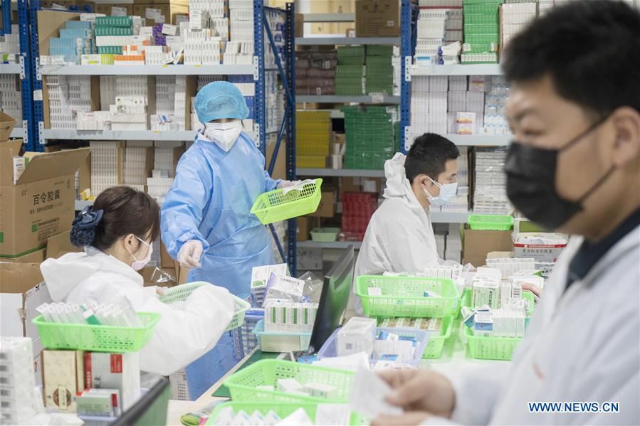 Chine : cha?ne de pharmacies à Wuhan