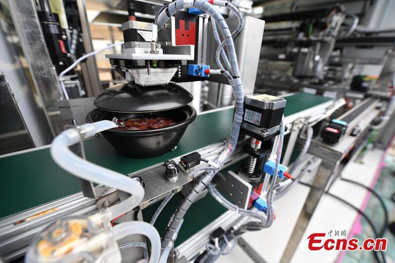 Un robot-chef gagne ses galons dans la lutte contre le coronavirus