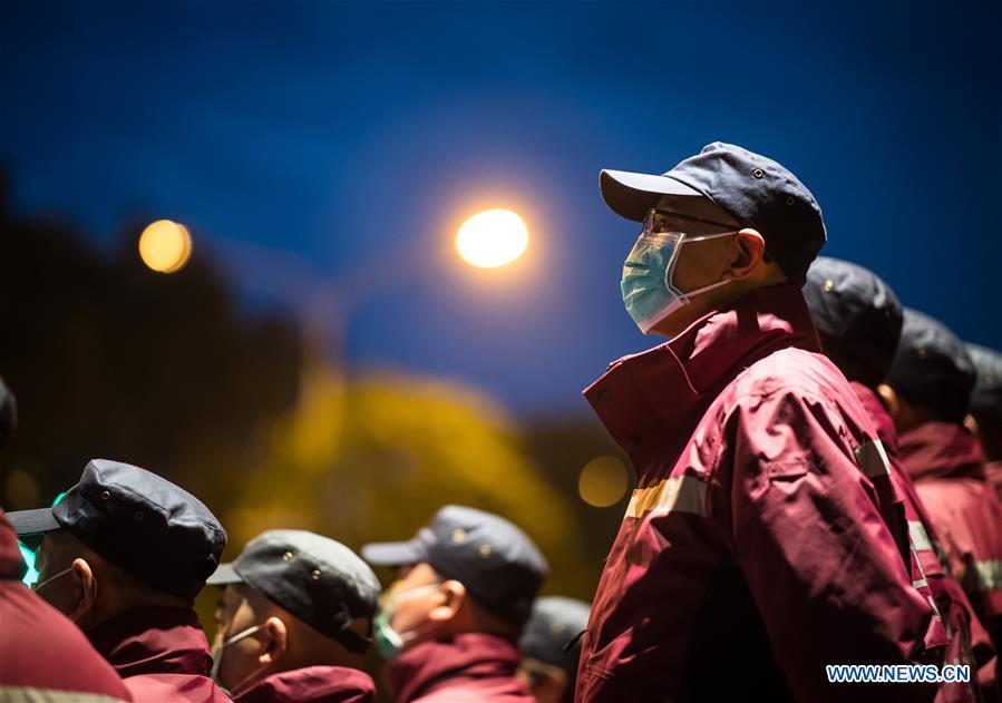 Le premier lot d'équipes d'assistance médicale quitte le Hubei