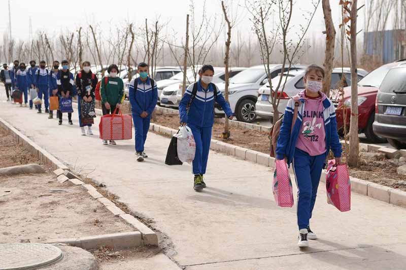 Les salles de classe rouvrent dans le Xinjiang