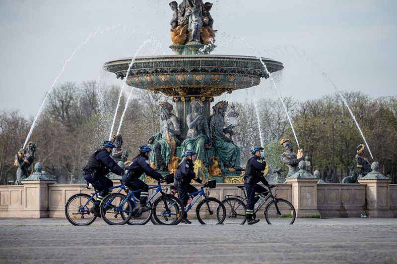 Le premier jour de confinement en France