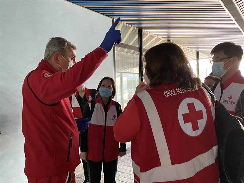 Des experts médicaux chinois arrivent à Padoue depuis Rome?