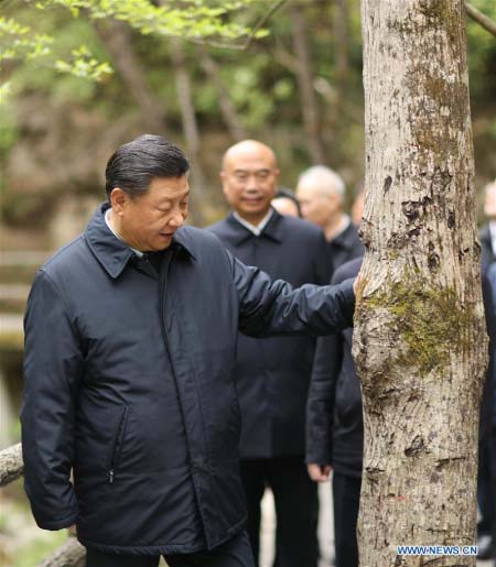 Xi Jinping inspecte la province du Shaanxi