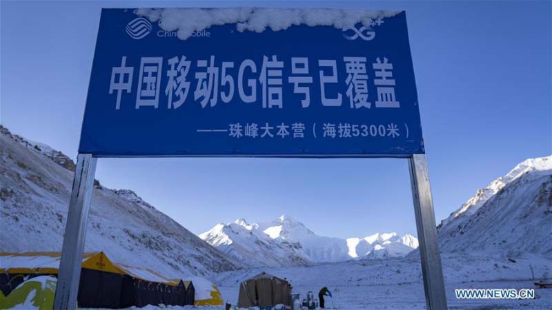 En images: le camp de base du mont Qomolangma au Tibet