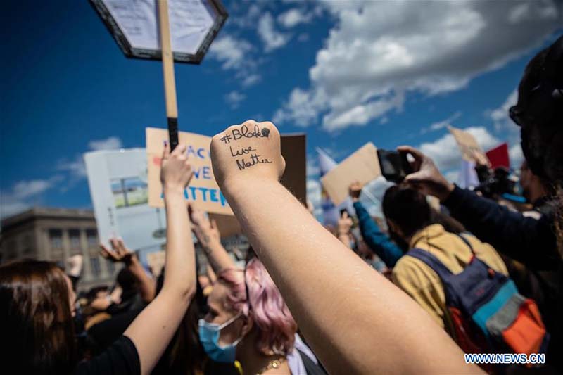 France : manifestations à Paris et dans d'autres grandes villes contre le racisme et les violences policières