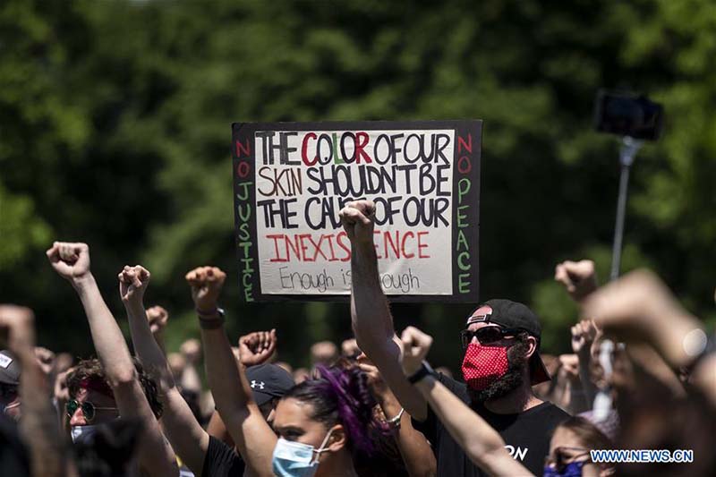 Etats-Unis/violences policières : 20.000 manifestants en marche à Chicago