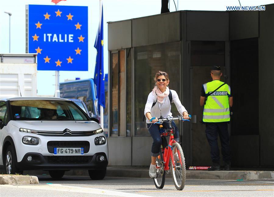 Les voyageurs européens de l'espace Schengen peuvent à nouveau entrer sans restriction en France 