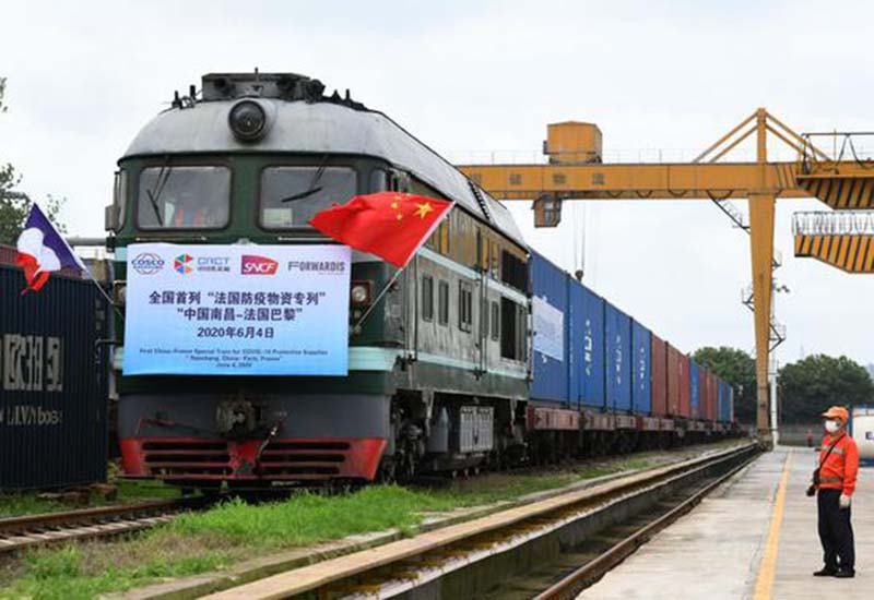 Arrivée à Paris du premier train de fret transportant des fournitures médicales en provenance de Chine