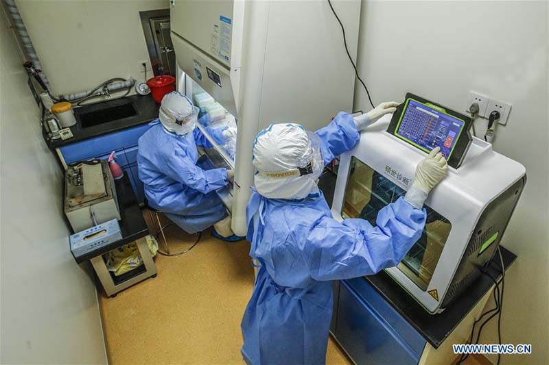 Laboratoire de PCR de l'h?pital de Beijing mis en service pour effectuer des tests d'acides nucléiques pour le COVID-19