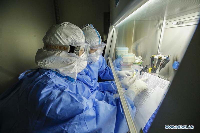 Laboratoire de PCR de l'h?pital de Beijing mis en service pour effectuer des tests d'acides nucléiques pour le COVID-19