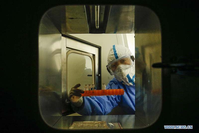 Laboratoire de PCR de l'h?pital de Beijing mis en service pour effectuer des tests d'acides nucléiques pour le COVID-19