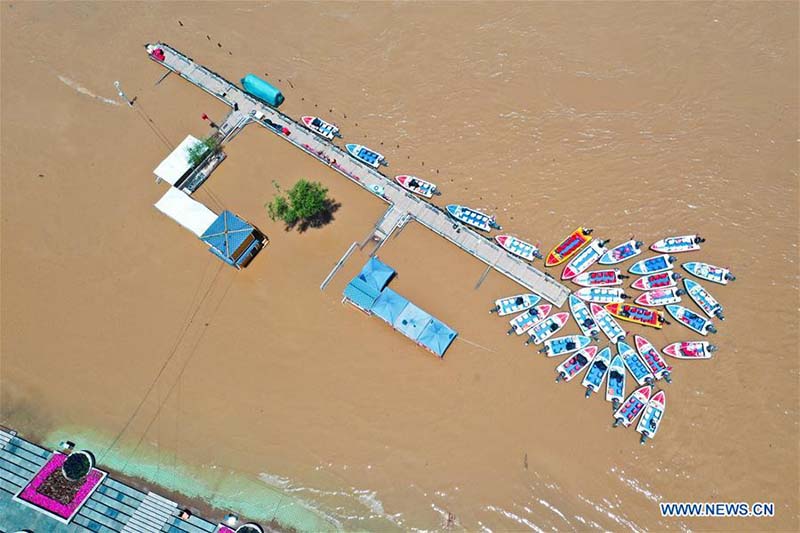 Le niveau d'eau de la section de Lanzhou du fleuve Jaune monte