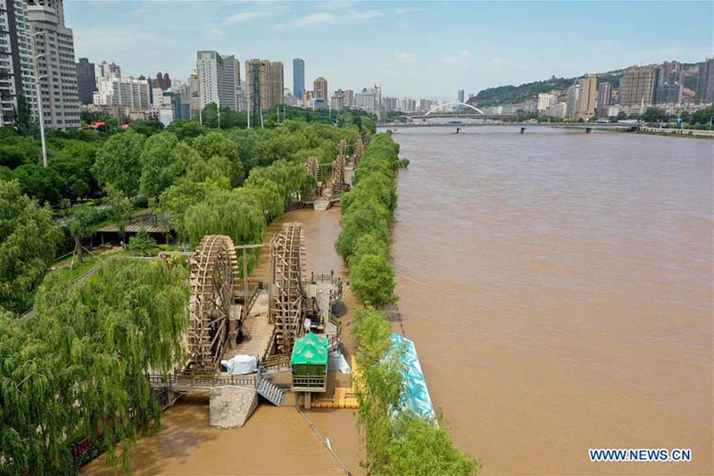 Le niveau d'eau de la section de Lanzhou du fleuve Jaune monte