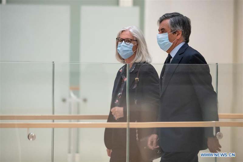 France : Fran?ois Fillon et son épouse reconnus coupables de détournements de fonds publics