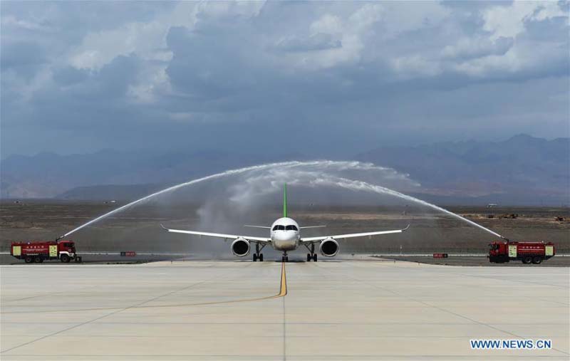 Le jet chinois C919 effectue des vols d'essai à haute température dans le Xinjiang 