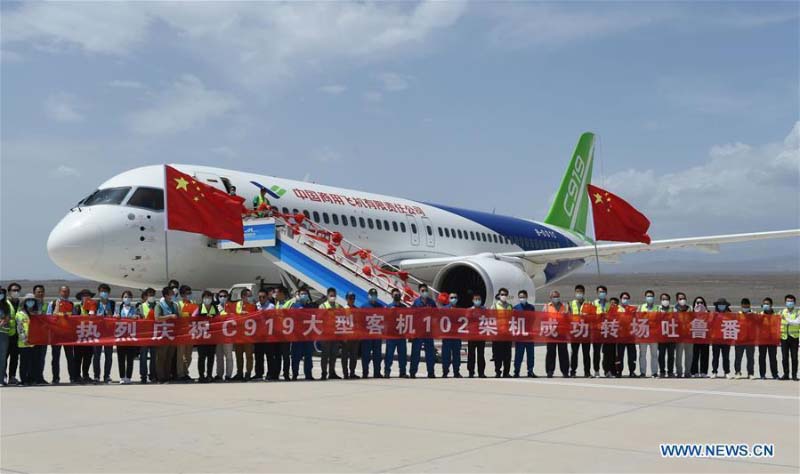 Le jet chinois C919 effectue des vols d'essai à haute température dans le Xinjiang 