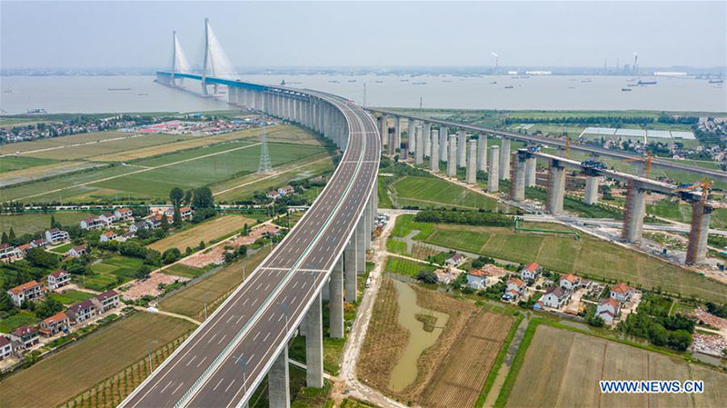 Chine : mise en service du plus long pont route-rail à haubans au monde