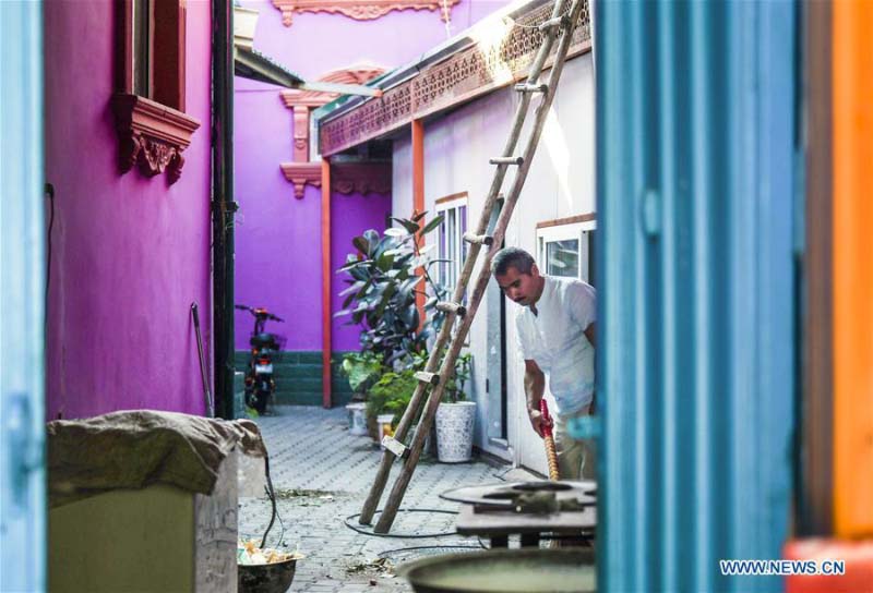 Un bloc historique attire des touristes pour développer le tourisme à Yining, Xinjiang 