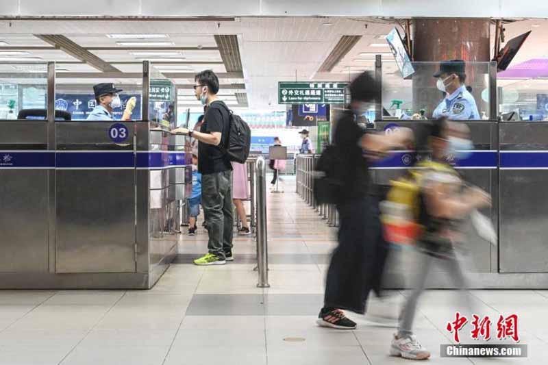 Fin de la quarantaine dans le Guangdong pour les voyageurs de Macao