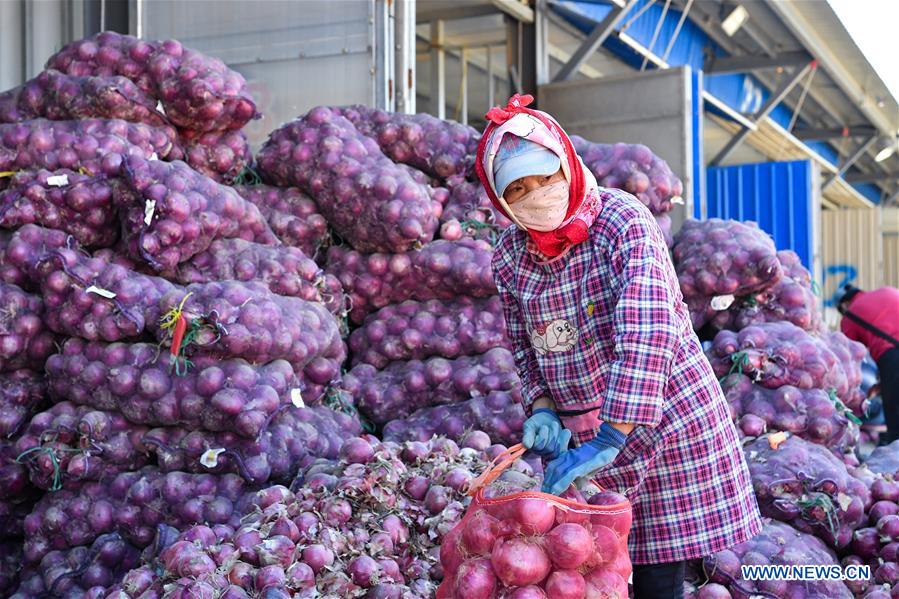 Urumqi assure l'approvisionnement de médicaments et d'aliments face à la résurgence du coronavirus